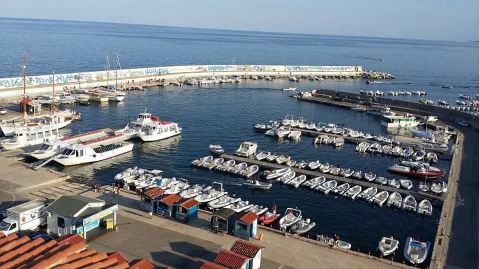 Holiday Home Golfo Di Orosei Cala Gonone Exterior photo